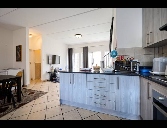 3 BEDROOM TOWNHOUSE FOR SALE IN HALFWAY GARDENS